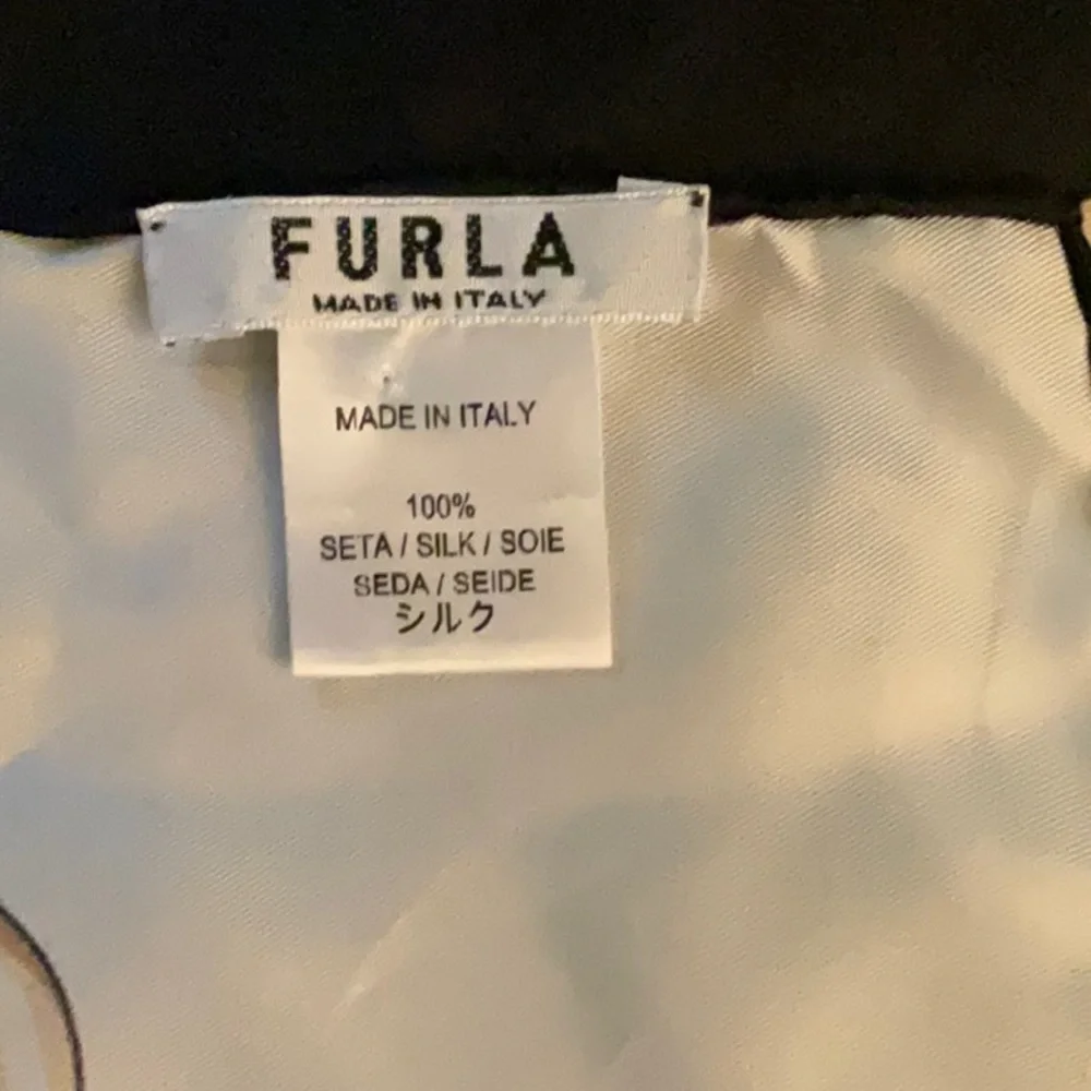 FURLA FOULARD printed Silk/White /Pink and Black Scarf Made in Italy NEW/NO TAGS - Picture 2 of 3